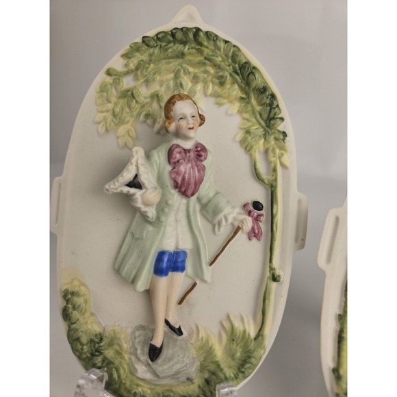 Pair of Wall Plaques 3D Victorian Man & Woman Hand Painted Occupied Japan - Picture 3 of 9